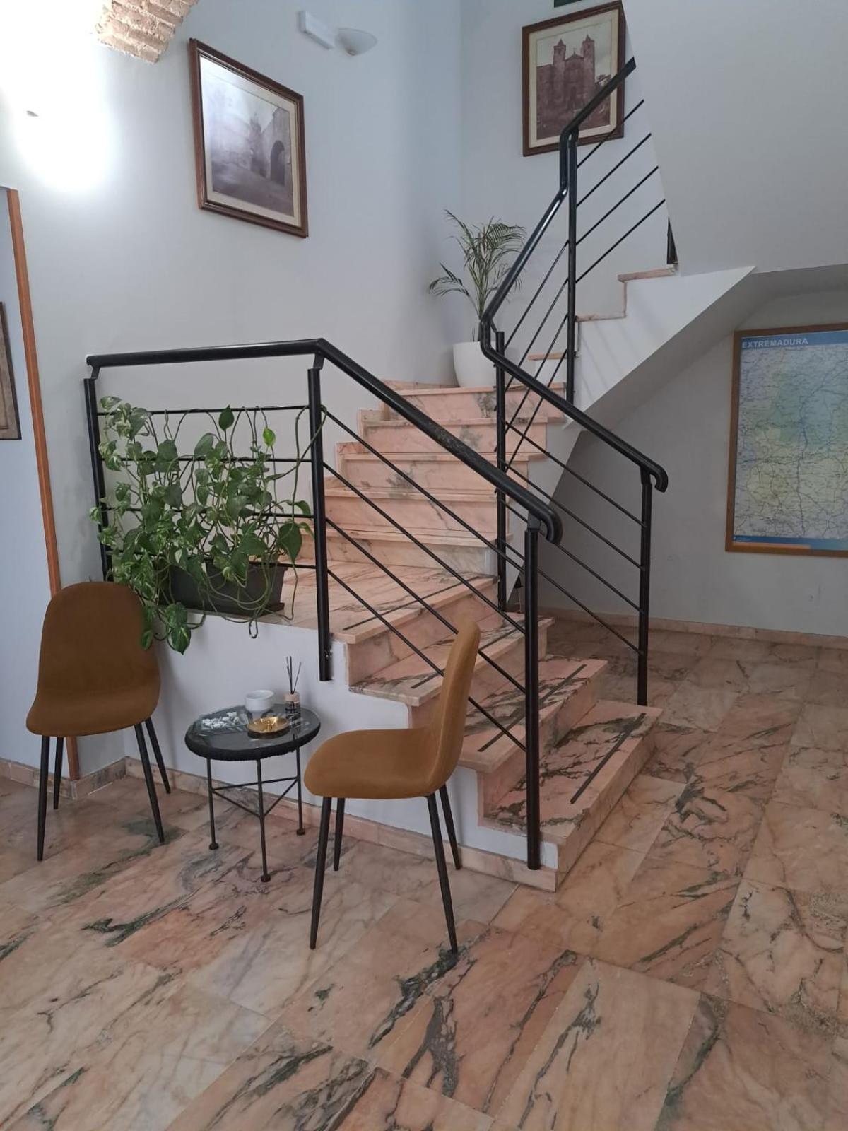 Hotel Castilla Caces Εξωτερικό φωτογραφία